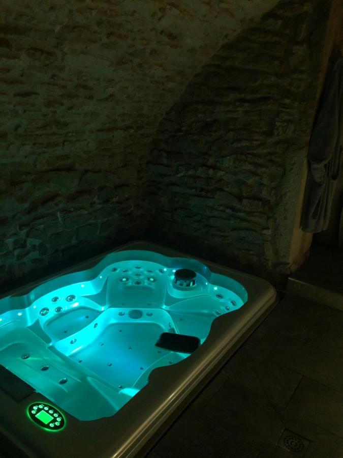Jaccuzi & Spa Des Caves Stanislas Nancy Kültér fotó