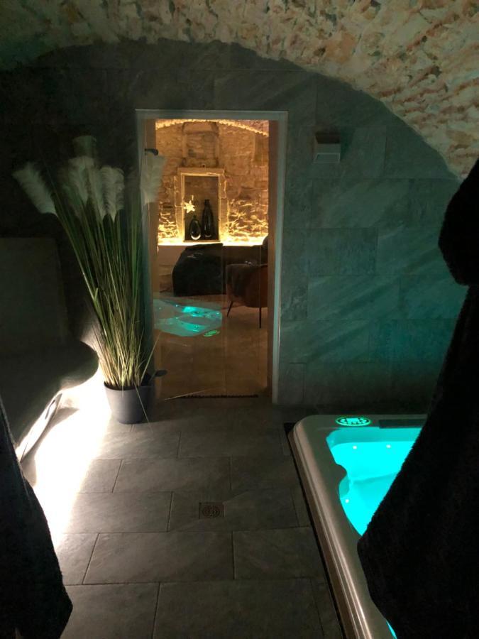 Jaccuzi & Spa Des Caves Stanislas Nancy Kültér fotó